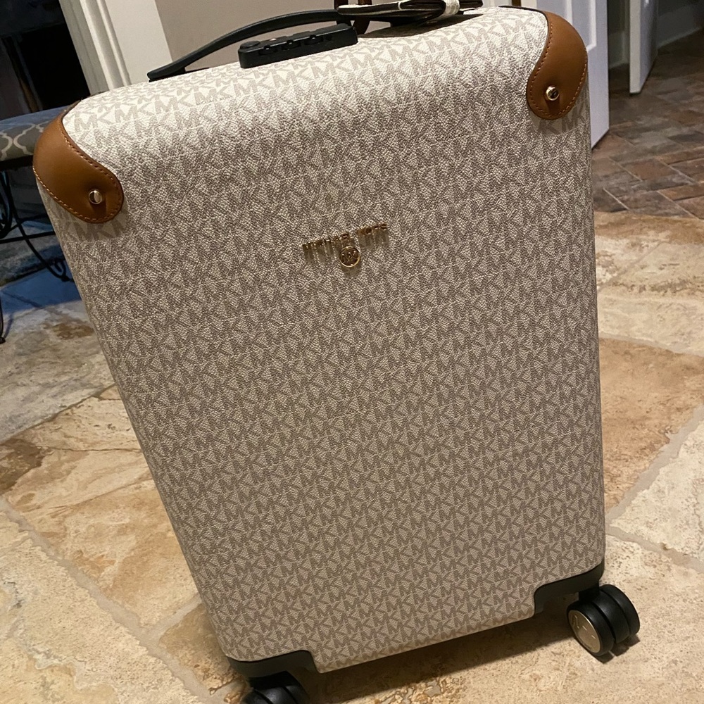 ***Brand New***Michael Kors Carry On Luggage- Hard Shell with MK luggage tag!